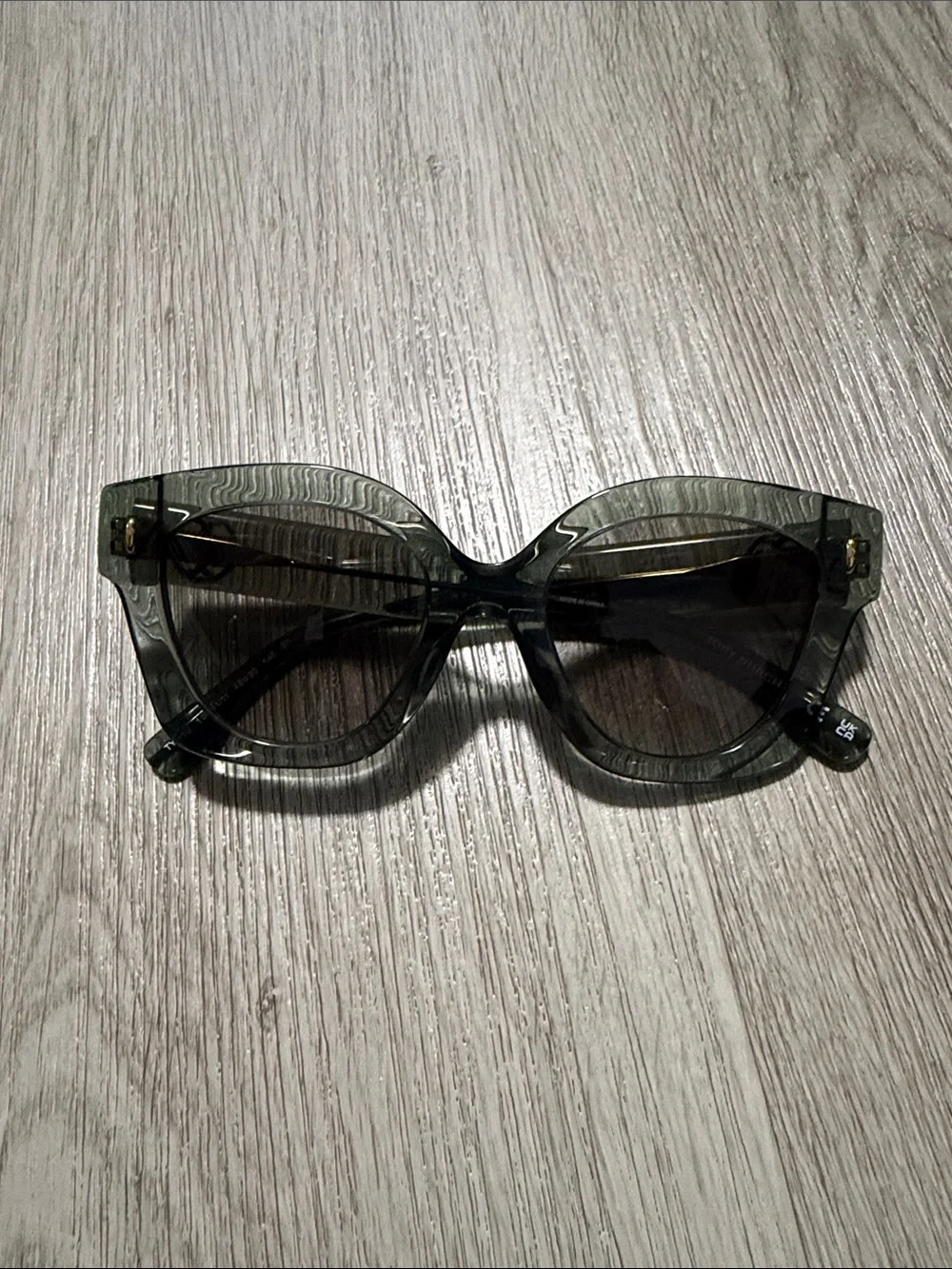 Tory Burch 7201 Women’s Oversized Cat Eye Sunglasses - green